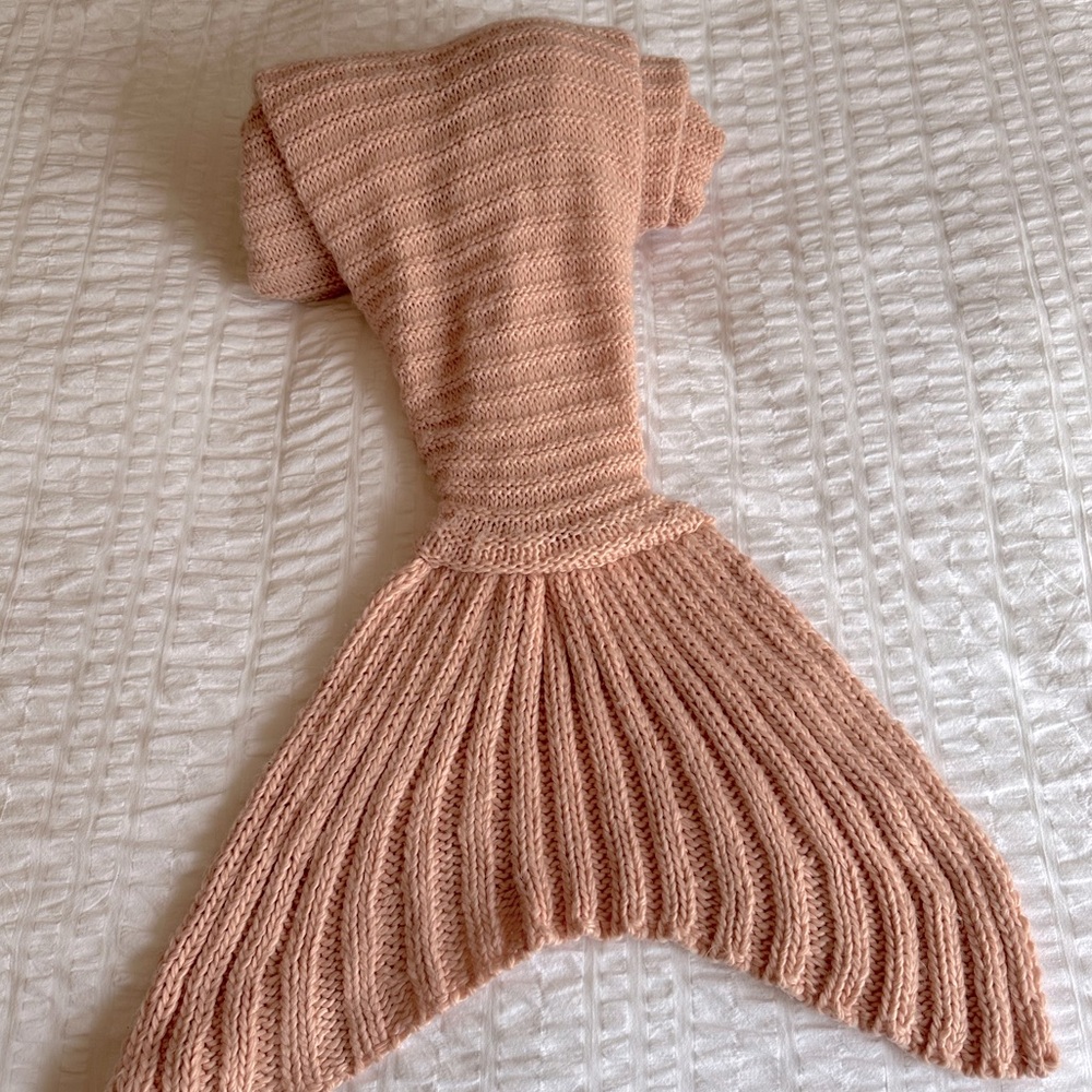 Mermaid tail knitted blanket